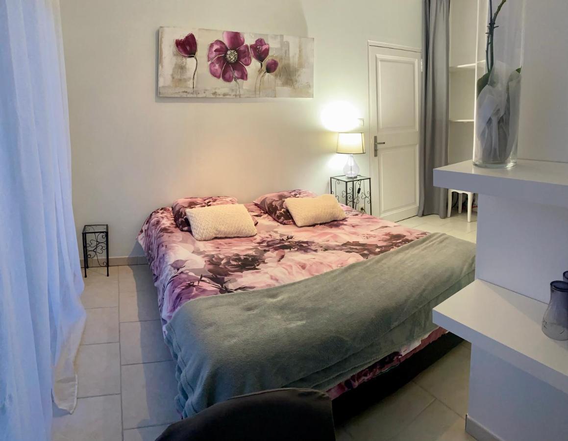 Chambre Privee Independante Au Coeur Du Luberon Saint-Saturnin-lès-Apt Dış mekan fotoğraf